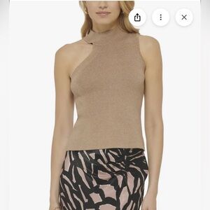 DKNY NWT Women's Asymmetrical Mock Neck
Sweater Medium